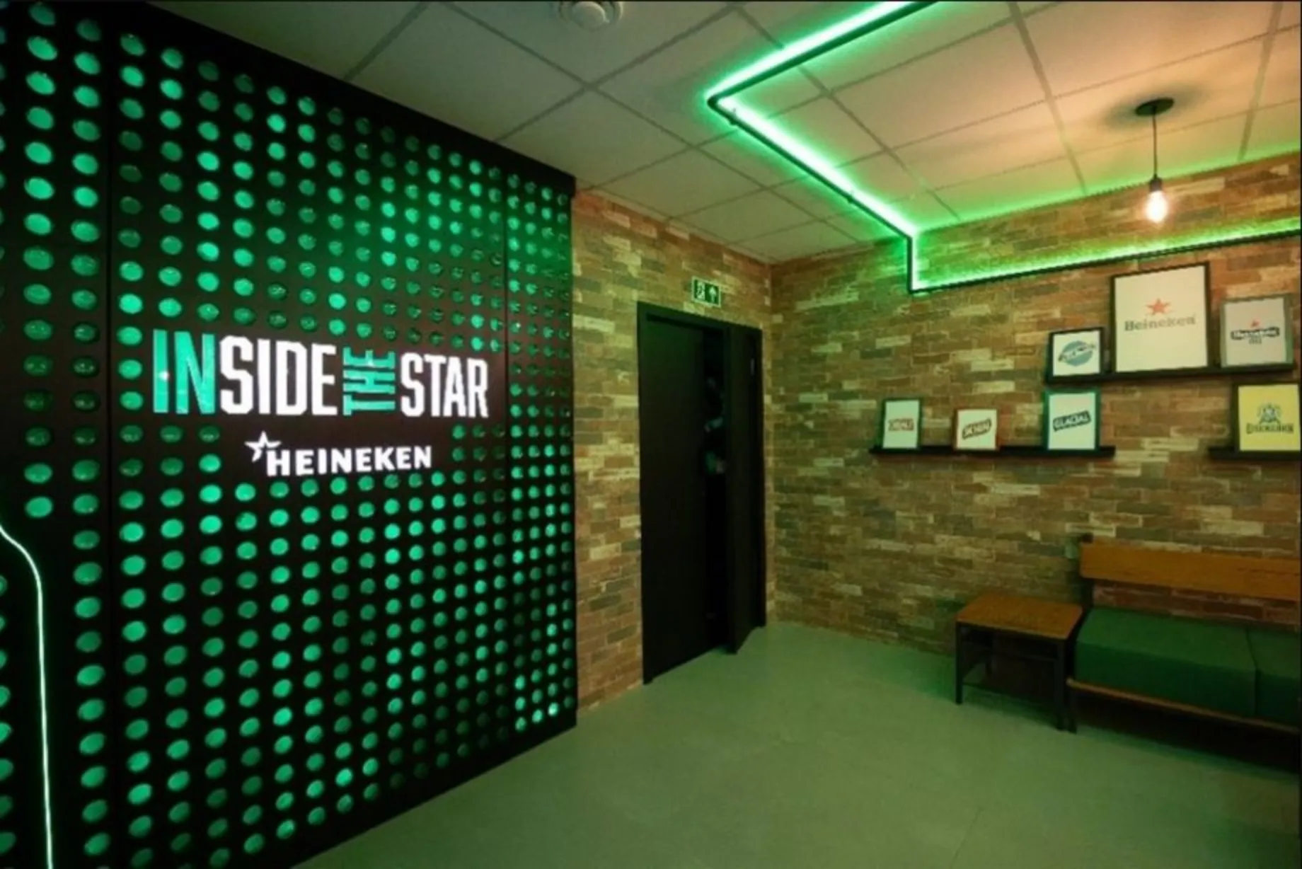 Inside the Star - Parede Luminosa e Recepção